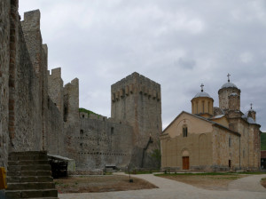 P1110721_RESAVA_-_manastir_Manasija.jpg